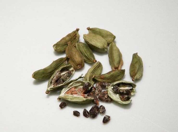 Benefici del cardamomo 